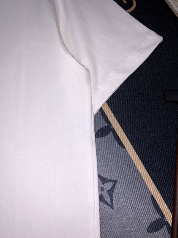 ブランドTシャツ細部ディテール